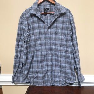 Calvin Klein: Men’s Large Collared Button Down